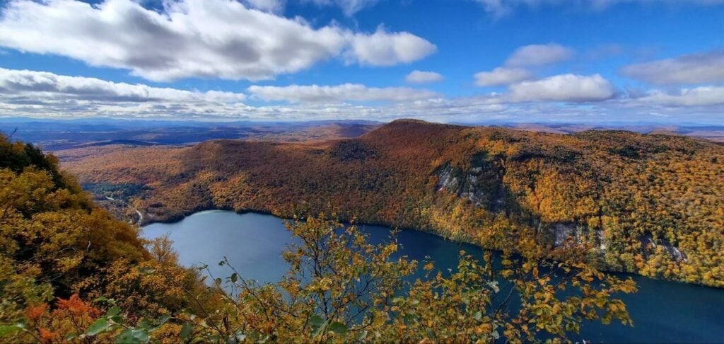 Photo of a scenic fall overlook